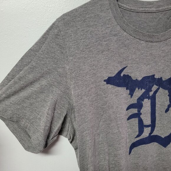 Detroit Tigers Tee Shirt Soft No Tags Gray Baseball Adult Small Mens Michigan - Picture 5 of 7